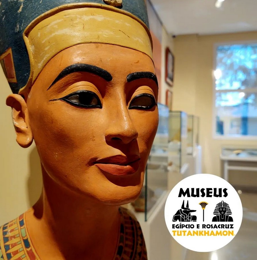 Busto da rainha Nefertiti